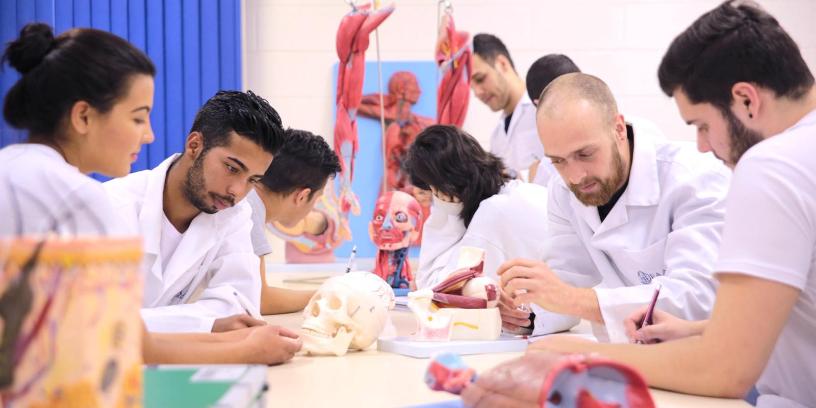 MEC autoriza lançamento do curso de Enfermagem da UNIFAAT