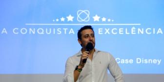 Palestra promovida pelo Núcleo de Pós-graduação da UNIFAAT tratou sobre a excelência na prestação de serviços e atendimento