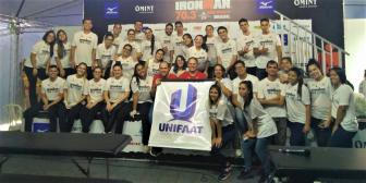 Alunos de Fisioterapia da UNIFAAT atuam no IronMan 70.3