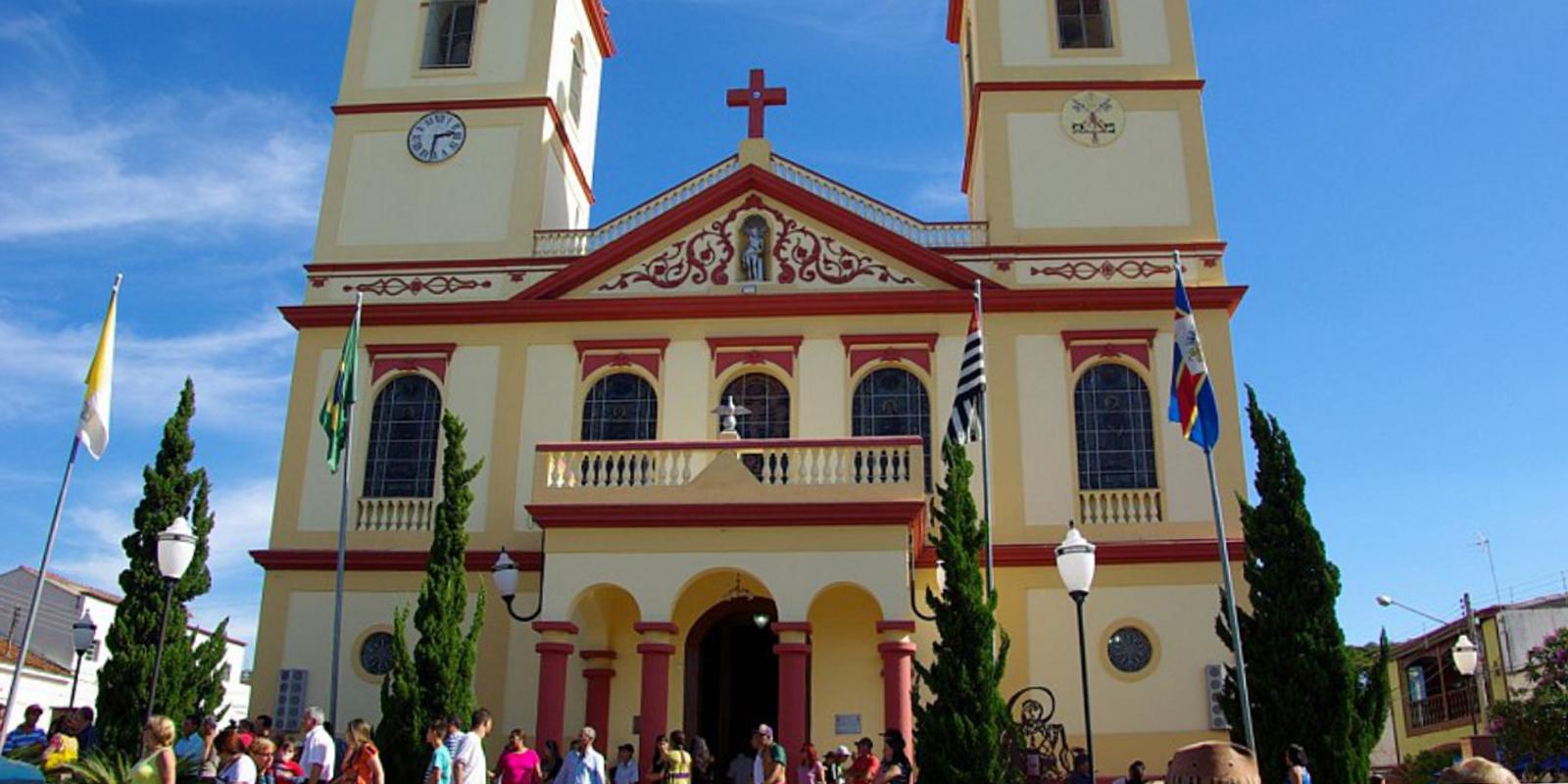 Bom Jesus dos Perdões: uma trajetória de fé e trabalho