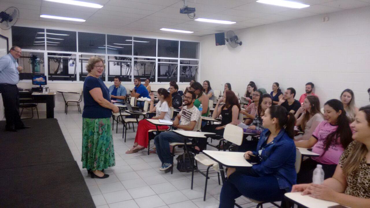  "A Geração Beat" foi tema de palestra para alunos de Letras