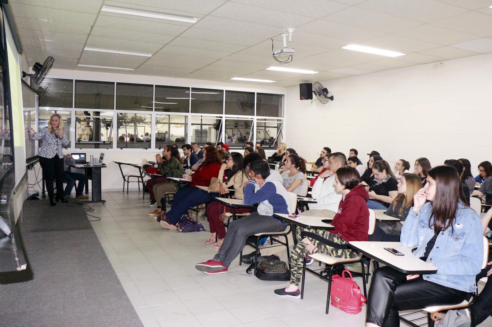 Semana Acadêmica de Jornalismo debateu cultura, novas tecnologias e o dia-a-dia da profissão