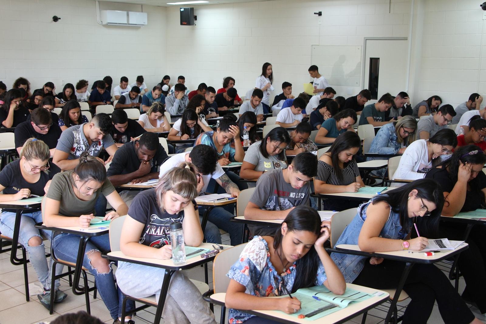 Sucesso do Vestibular 2019 do Centro Universitário UNIFAAT comprova excelência educacional