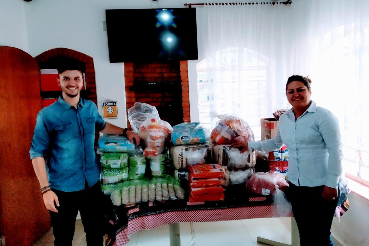 UNIFAAT realiza entrega de alimentos para a entidade Casulo