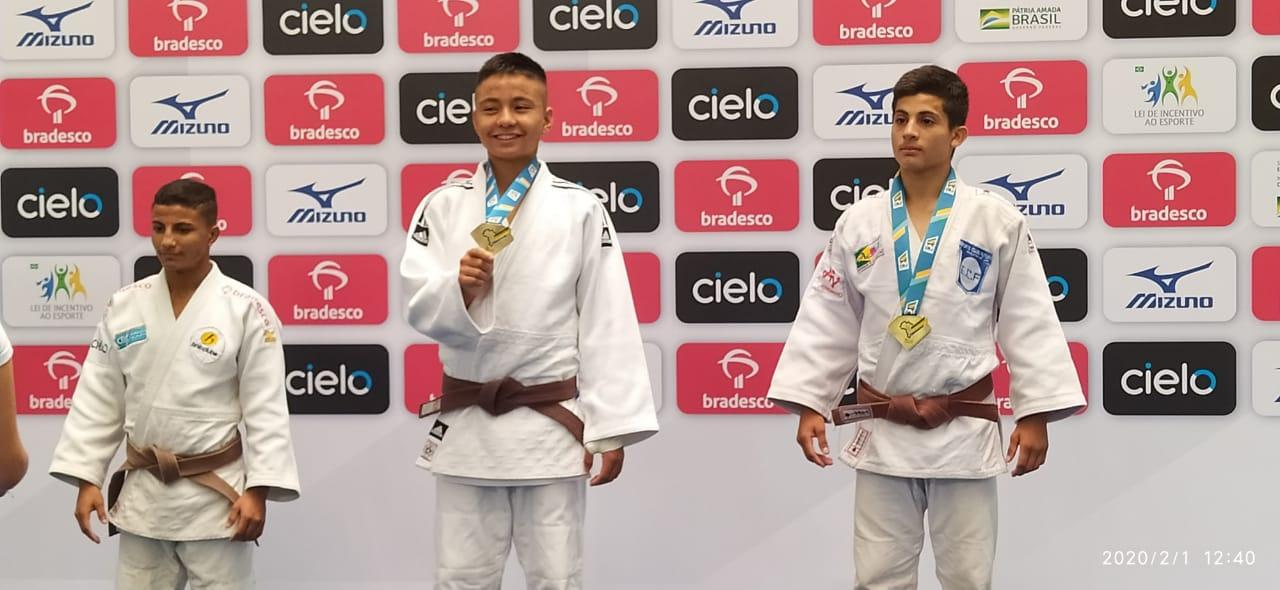 Judocas atibaienses conquistam grandes resultados no Meeting Nacional da Base