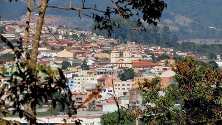 Bom Jesus dos Perdões: uma trajetória de fé e trabalho